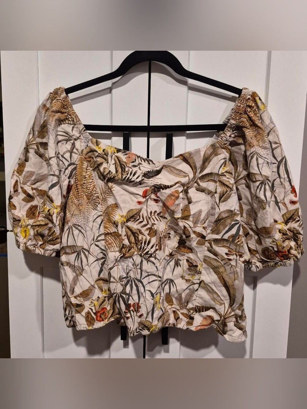 H&M Cream Floral Puff Sleeve Crop Top with Olive and Brown Botanicals